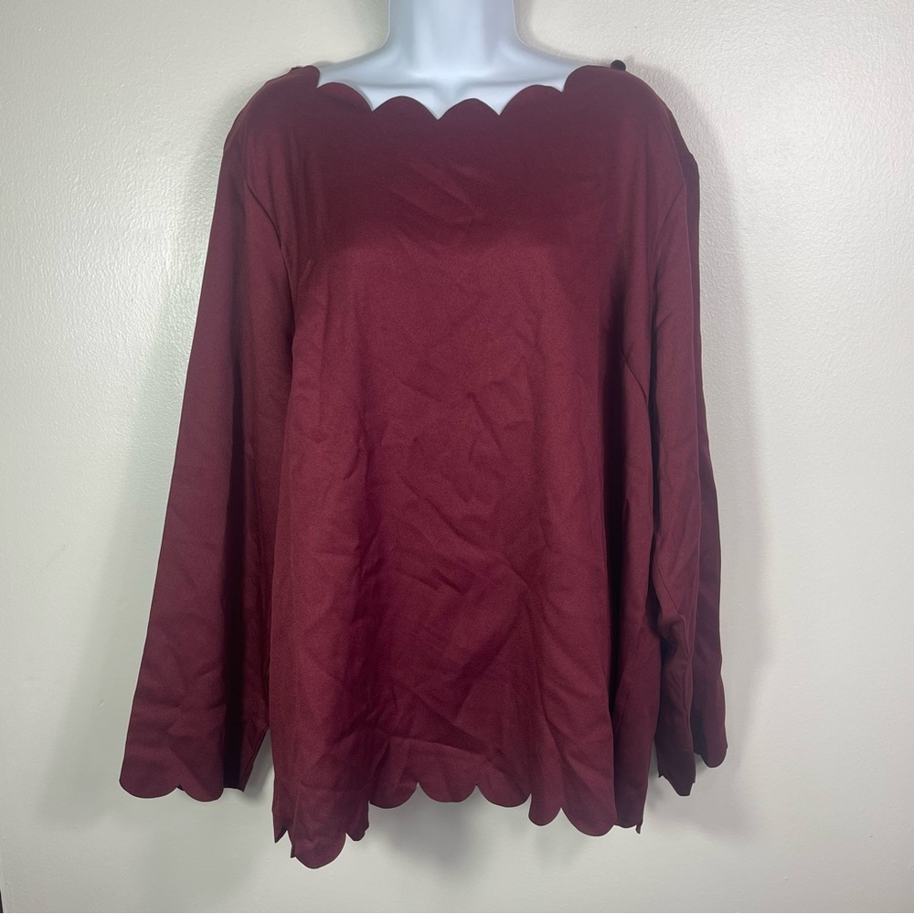 Fall fashion Plus Size Scallop Neckline Lightweight Blouse - Picture 2 of 5